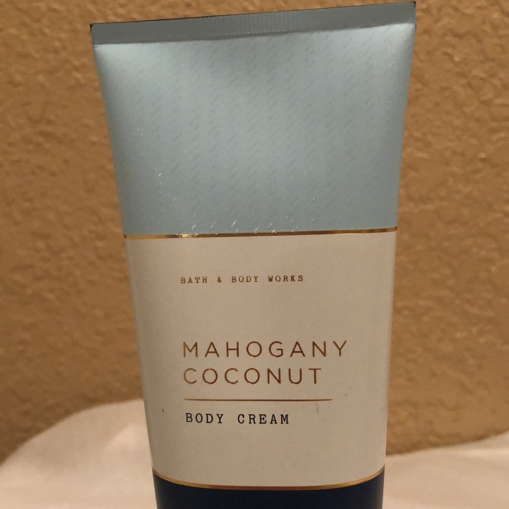 NWT RARE & HTF Bath & Body Works Mahogany Coconut Body Cream.  8 oz. - Picture 2 of 6
